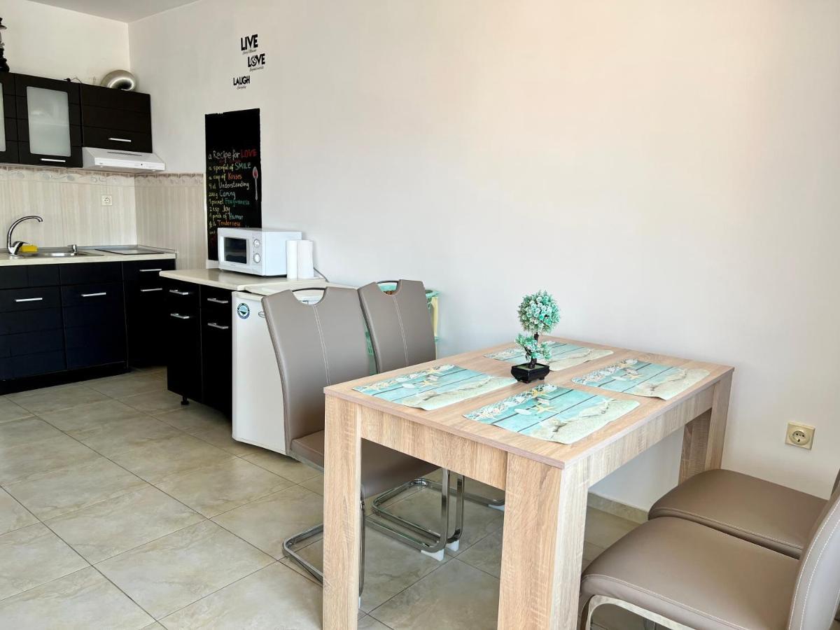 Milos Apartments Pomorie Exterior foto